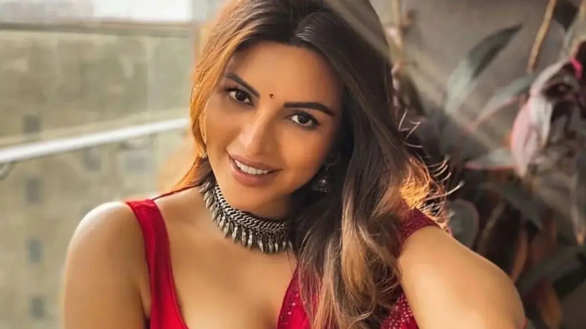 नींद की गोलियां खाकर अस्पताल पहुंच गई थीं शमा सिकंदर, कहा: “मैं जीना नहीं चाहती थी”